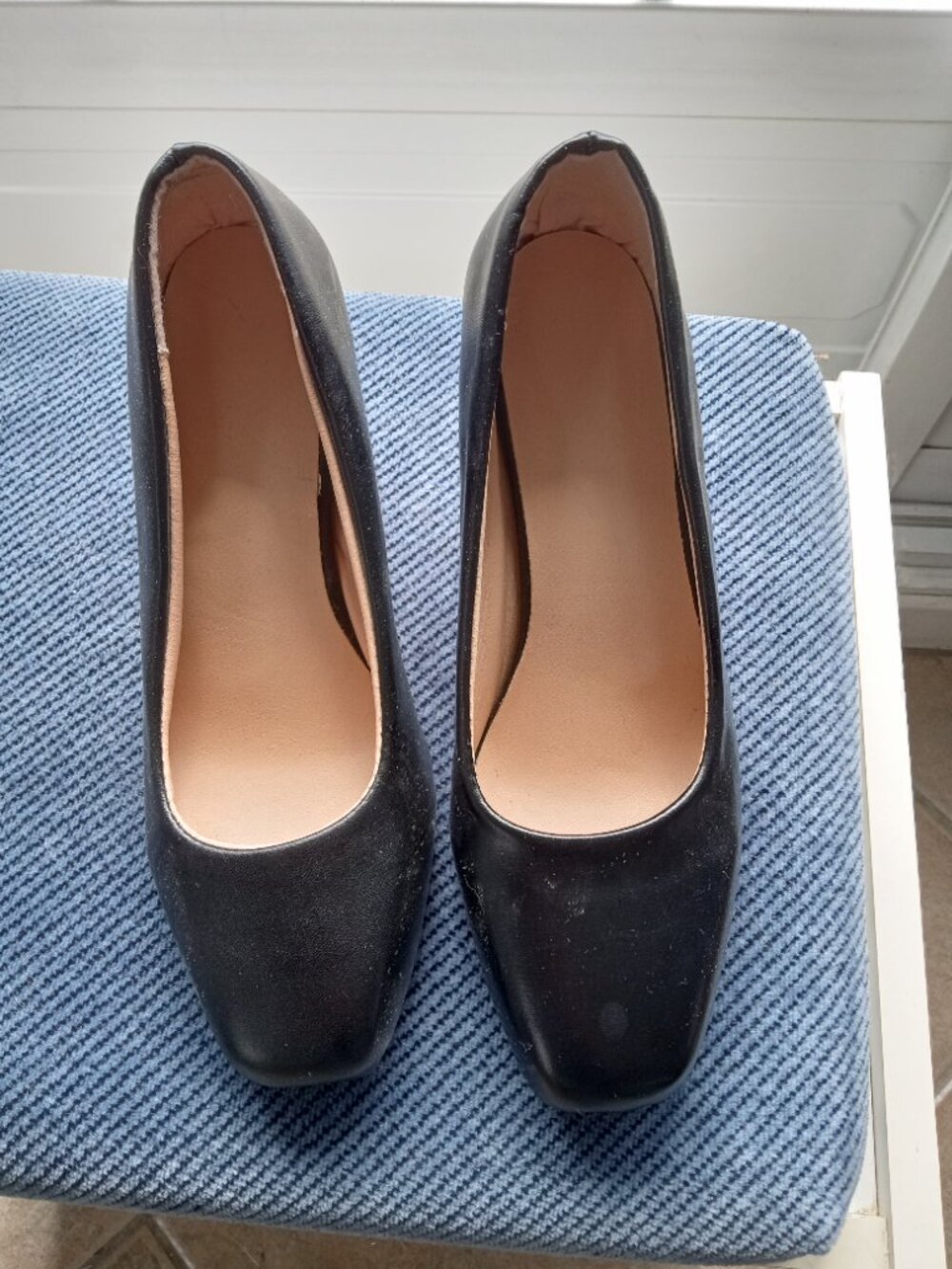 Shoes - Picture 2 of 3